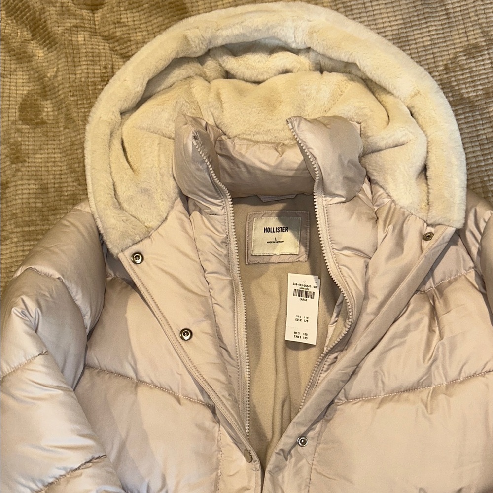 Hollister Women’s Longline Puffer Parka Size Large Cream NWT $160